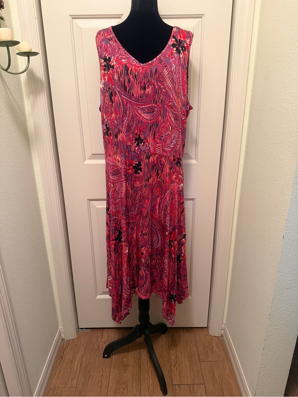Max Studio Pink & Purple Paisley Sleeveless Maxi Dress